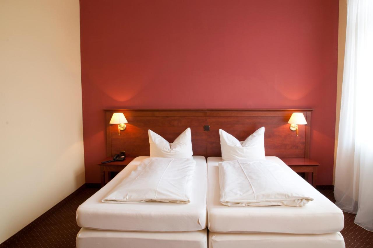 City Hotel Idar-Oberstein Zimmer foto